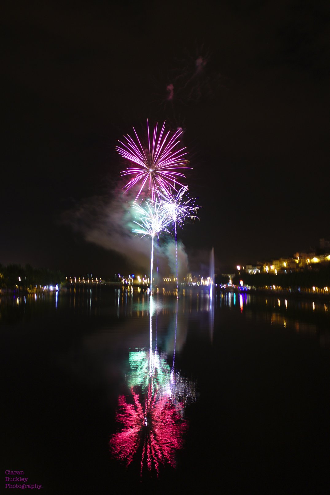fireworks-reflection